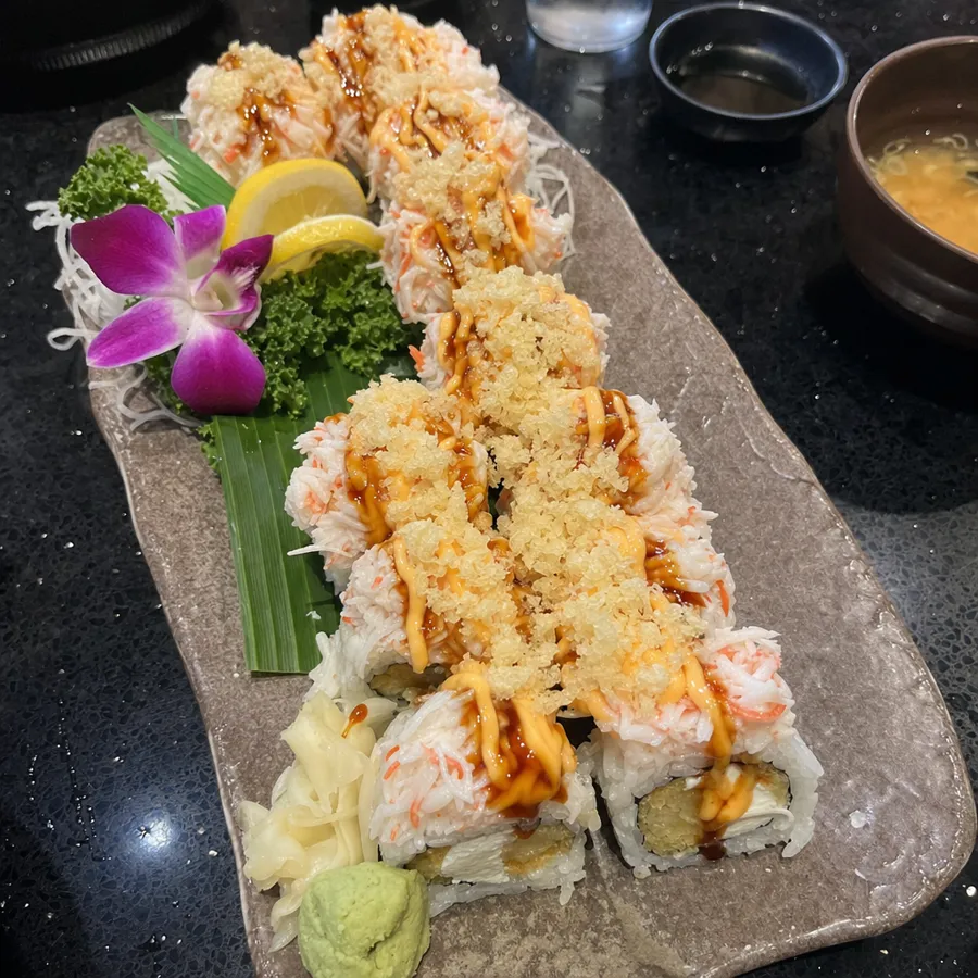 Kirkman Roll — Legend Sushi Orlando